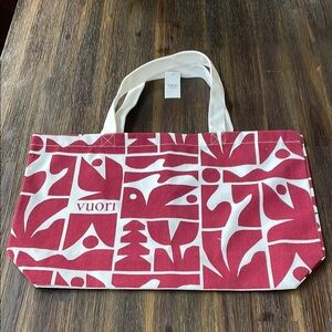 Vuori Holiday Red and White Tote Bag NWT
